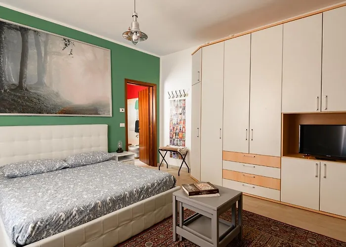 Griffoni Apartment *